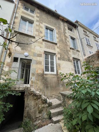 Studio à Poitiers, France No. 313624