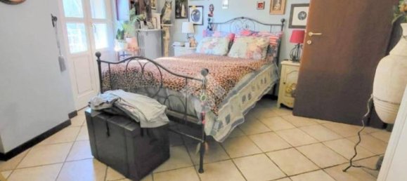 6 bedrooms House in Asti, Italy No. 296364 16