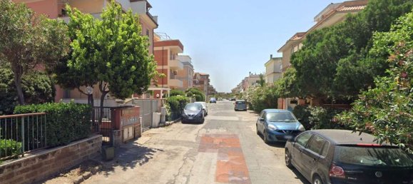 Квартира с 5 комнатами в Ардеа, Италия № 202056 4