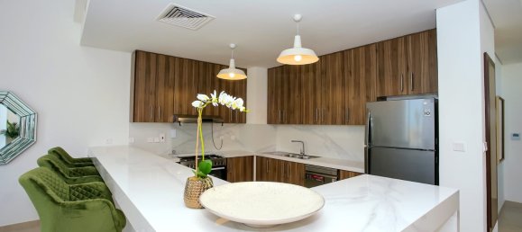 4 bedrooms Villa in Mina Al Arab, UAE No. 12453 2