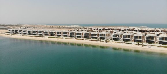 4 bedrooms Villa in Mina Al Arab, UAE No. 12453 13