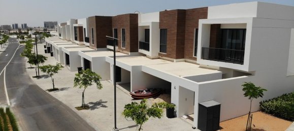 4 bedrooms Villa in Mina Al Arab, UAE No. 12453 11