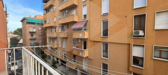 4 rooms Apartment in Bologna, Italy No. 191356 20