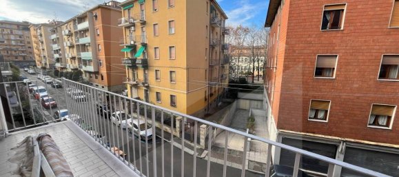 4 rooms Apartment in Bologna, Italy No. 191356 8