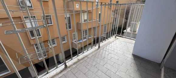 4 rooms Apartment in Bologna, Italy No. 191356 21