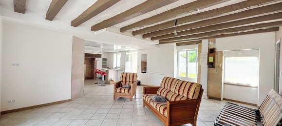 1 bedroom House in Hommes, France No. 62608 2