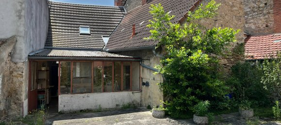 Casa de 3 dormitorios en Saint-Amand-Montrond, France No. 73946 9