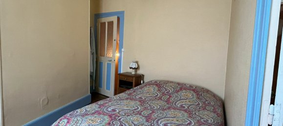 Casa de 3 dormitorios en Saint-Amand-Montrond, France No. 73946 5