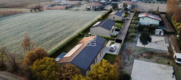 4 rooms Villa in Desenzano del Garda, Italy No. 38982 2