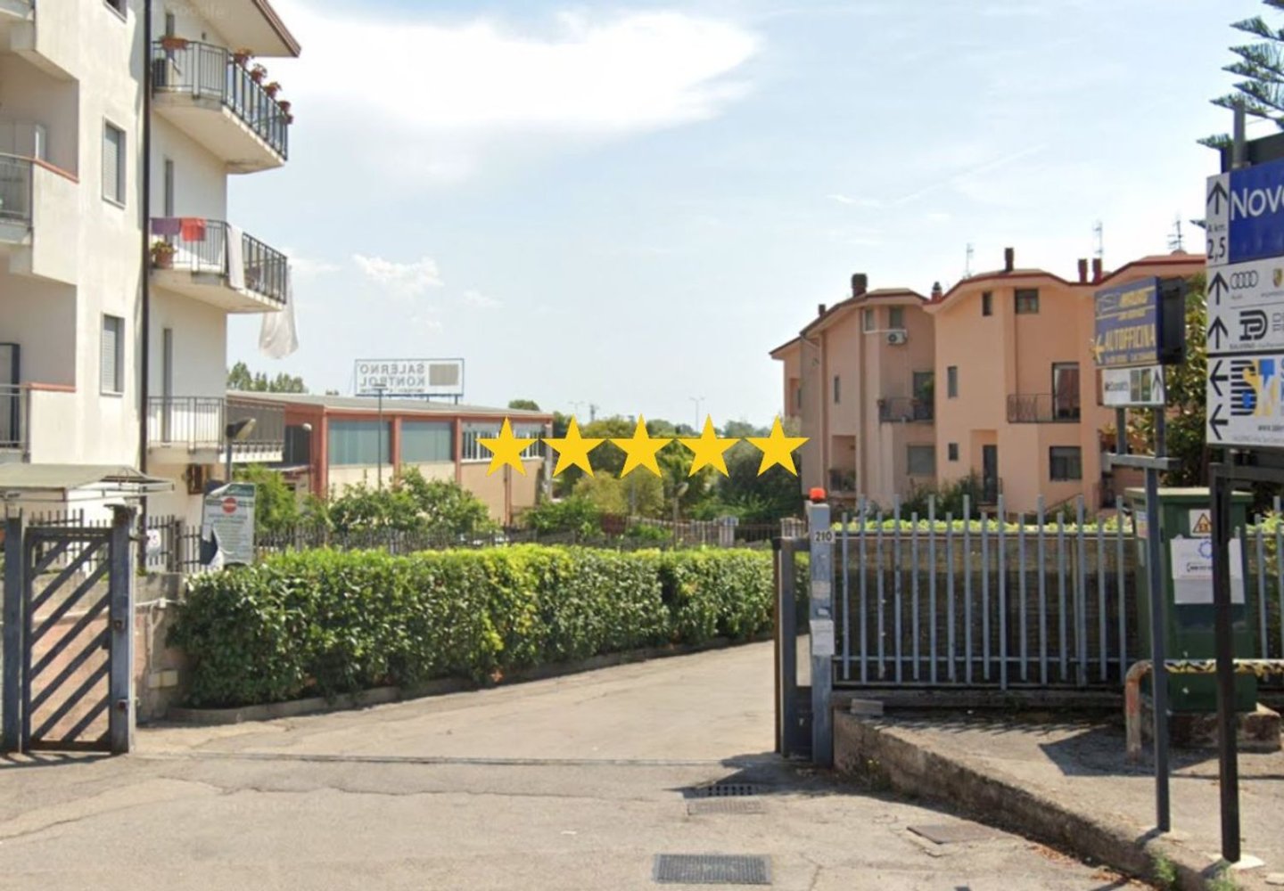 7غرفة شقة في Salerno, Italy رقم 182088