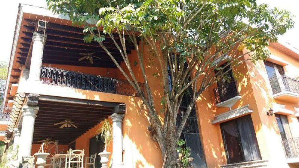 4 bedrooms House in Morelos, Mexico No. 173354