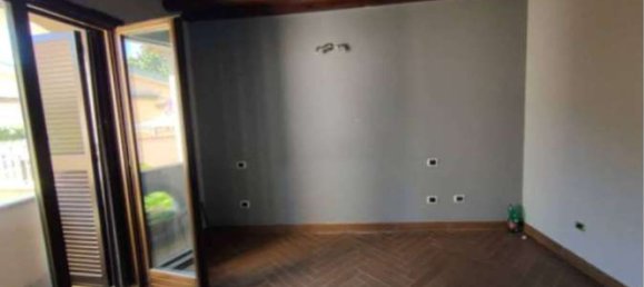 Дом с 5 комнатами в Ардеа, Италия № 12462 18