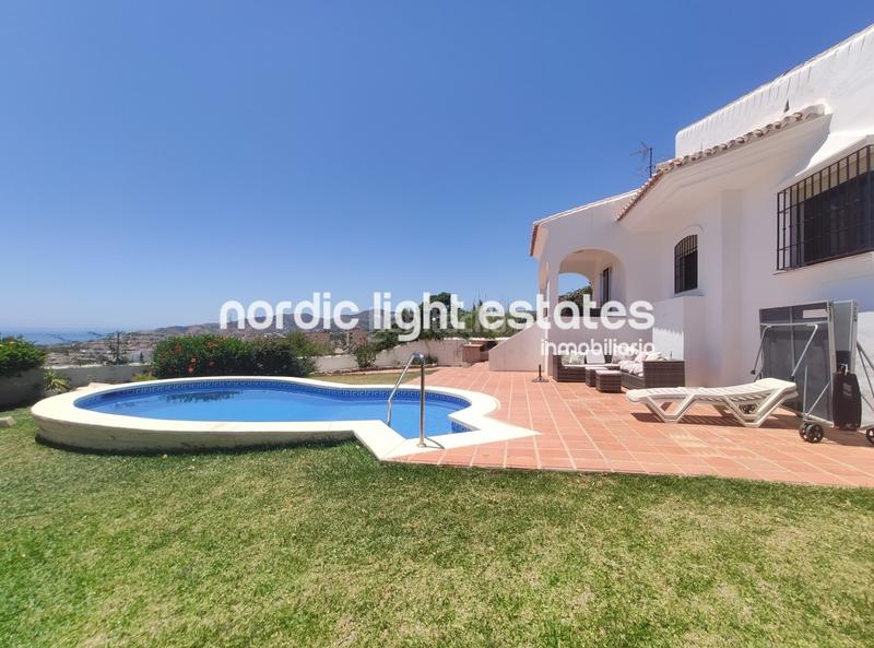 2 bedrooms Villa in Nerja, Spain No. 143238
