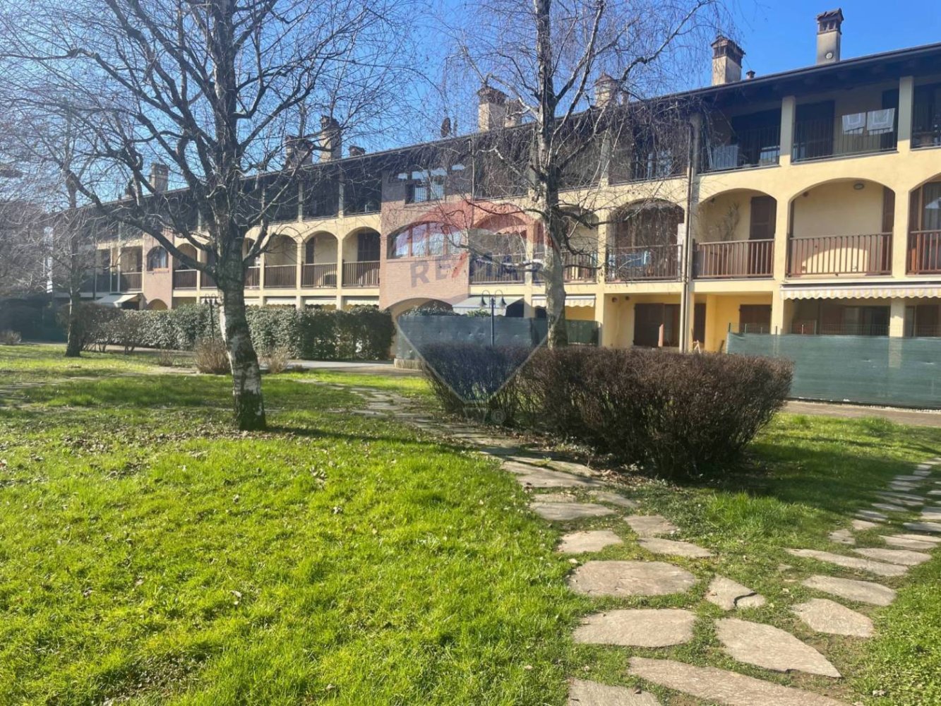 3 bedrooms Apartment in Pozzo d'Adda, Italy No. 20349