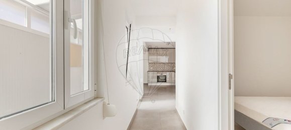 2 bedrooms House in Lisbon, Portugal No. 46431 18