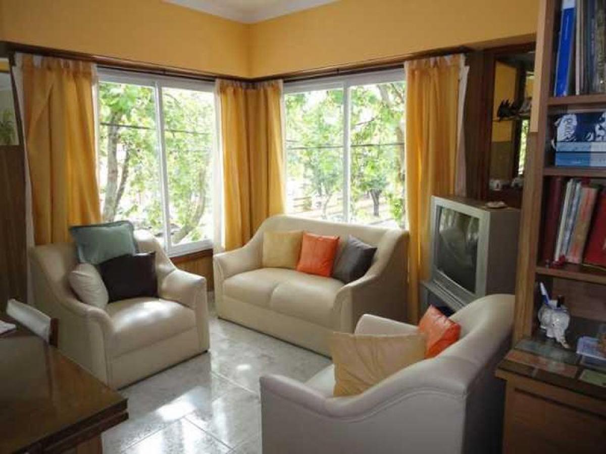 3 bedrooms House in Buenos Aires, Argentina No. 92852