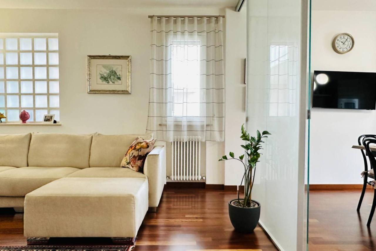 3 rooms Apartment in Pesaro, Italy No. 33093