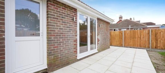 2 bedrooms Bungalow in Kennington, United Kingdom No. 10754 9