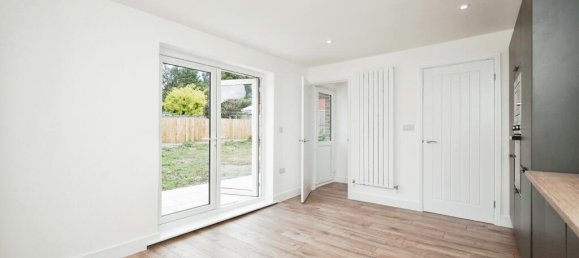 2 bedrooms Bungalow in Kennington, United Kingdom No. 10754 17