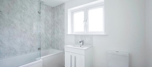 2 bedrooms Bungalow in Kennington, United Kingdom No. 10754 7