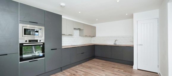 2 bedrooms Bungalow in Kennington, United Kingdom No. 10754 16