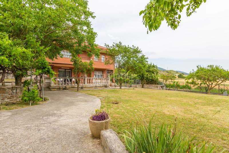 5 bedrooms House in Chartered Community of Navarre, Spain No. 267987