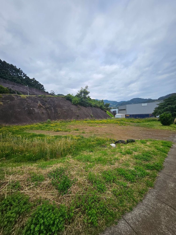  Land in Machico, Portugal No. 315532