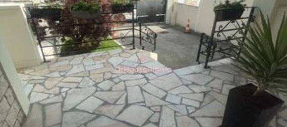 Villa T7 em Montfermeil, France N.º 359331 5