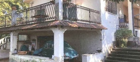 5 rooms House in Aprilia, Italy No. 82184 3