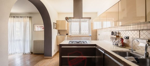 Дуплекс с 5 комнатами в Корреццана, Италия № 224475 8