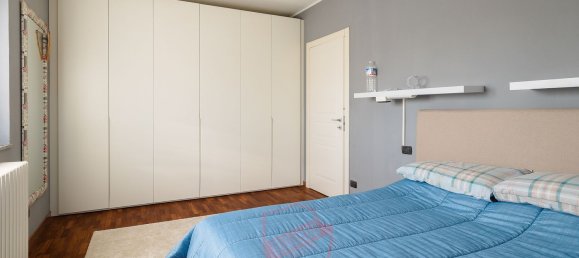 Дуплекс с 5 комнатами в Корреццана, Италия № 224475 23