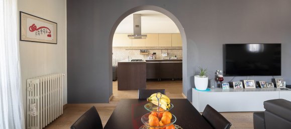 Дуплекс с 5 комнатами в Корреццана, Италия № 224475 5