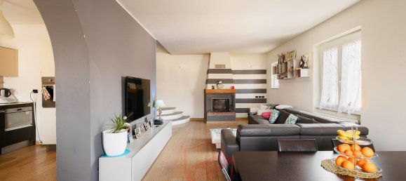 Дуплекс с 5 комнатами в Корреццана, Италия № 224475 4