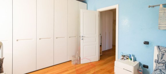 Дуплекс с 5 комнатами в Корреццана, Италия № 224475 19