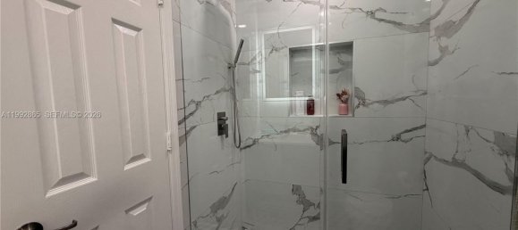 3 chambres duplex à vendre à Miami, Miami-Dade, Florida, USA № 614849 19