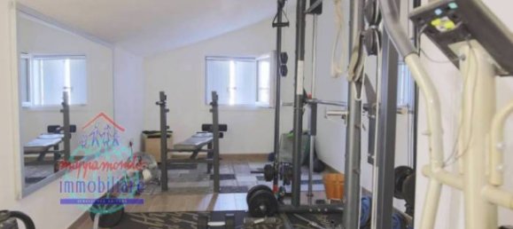 3 Schlafzimmer Villa in Castello d'Argile, Italy, Nr. 333183 22