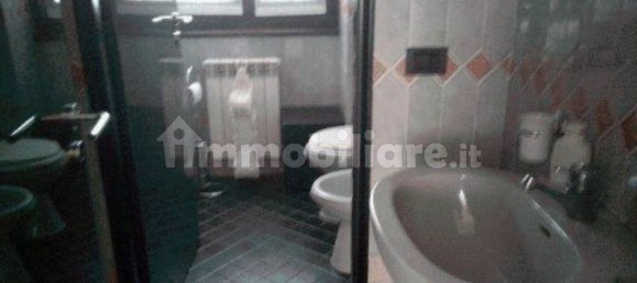 Коммерческая недвижимость с 1 комнатой в Бусто Арсицио, Италия № 346657 2