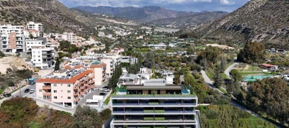 3 bedrooms Apartment in Germasogeia, Cyprus No. 18317 3