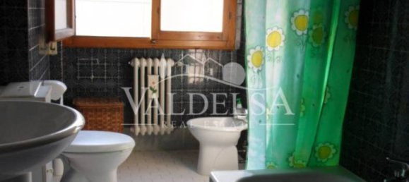 2 غرف نوم شقة في Poggibonsi, Italy رقم 268337 9