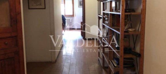 2 غرف نوم شقة في Poggibonsi, Italy رقم 268337 4