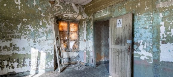 Bâtiment à Langres, France 210m² No. 73535 19