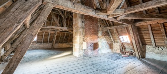 Bâtiment à Langres, France 210m² No. 73535 22