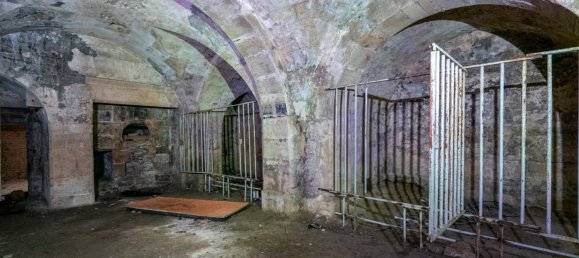 Bâtiment à Langres, France 210m² No. 73535 9