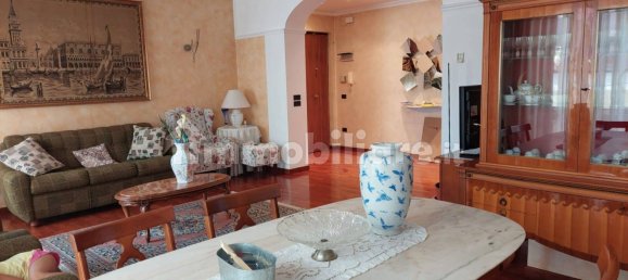 2 bedrooms Apartment in Pescara, Italy No. 33773 5