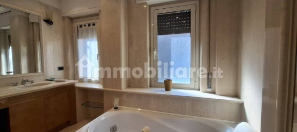 2 bedrooms Apartment in Pescara, Italy No. 33773 22