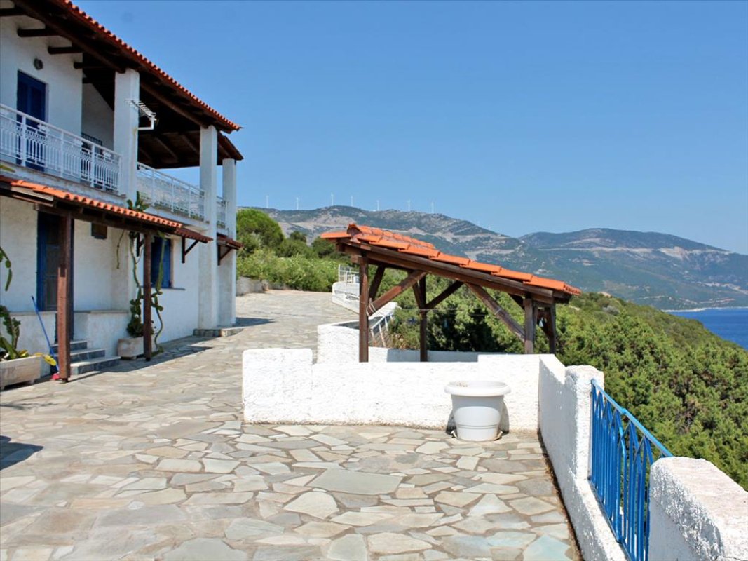 4 bedrooms Villa in Central Greece, Greece No. 1230