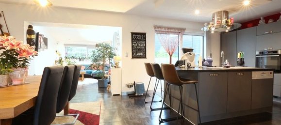 Casa de 4 dormitorios en Morangis, France No. 53527 5