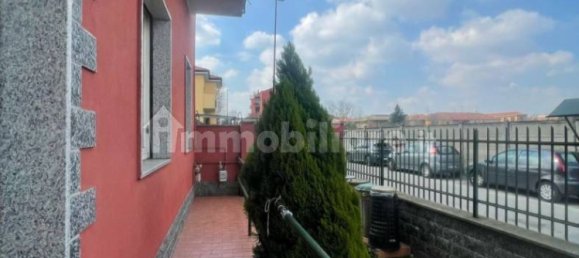 1 bedroom Apartment in Cormano, Italy No. 11945 5