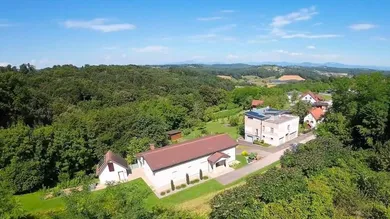 Дом с 4 спальнями в Ригерсбург, Австрия № 109293