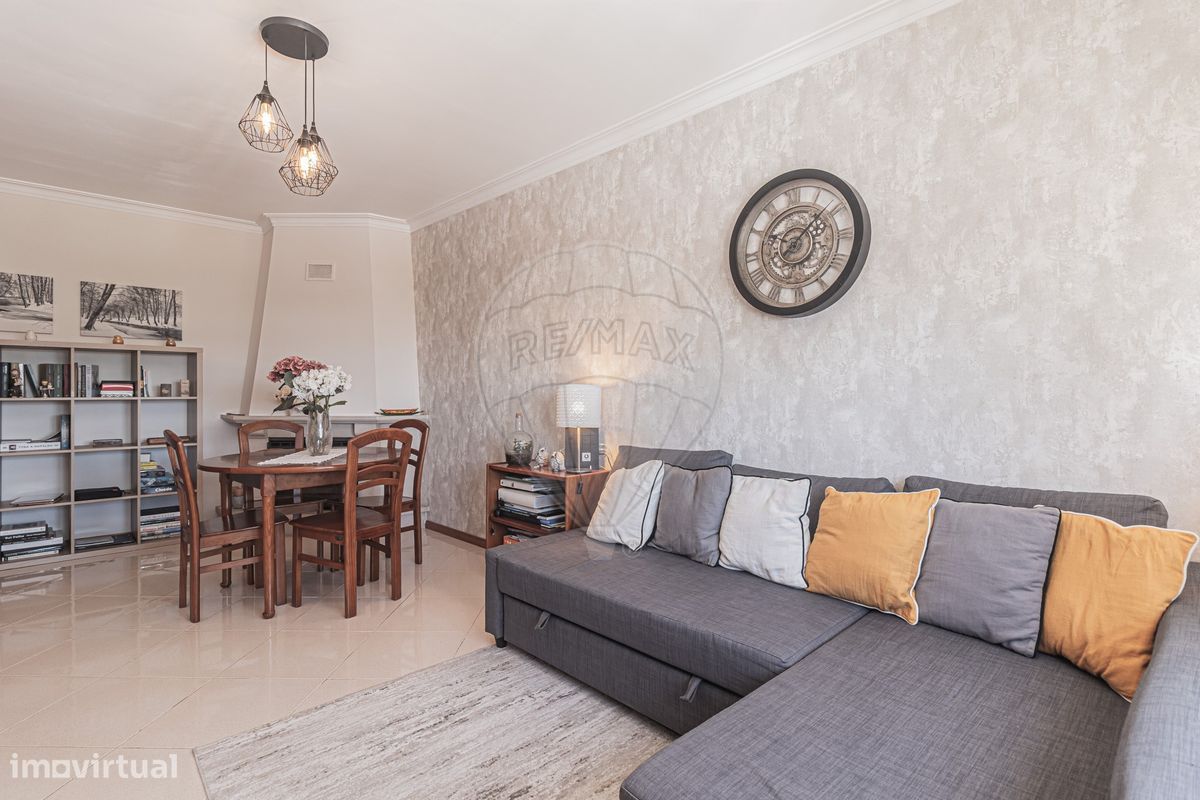 2 bedrooms Apartment in Rio de Mouro, Portugal No. 226505